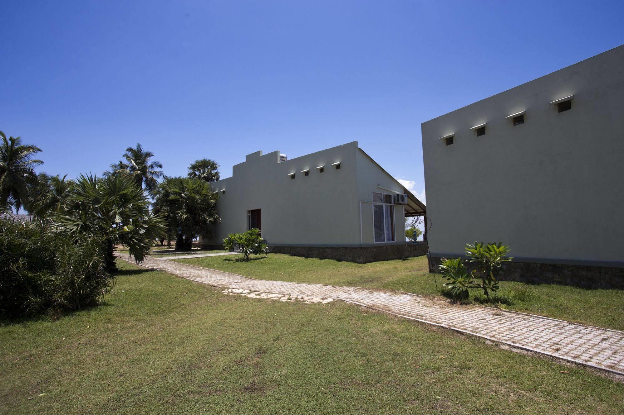 Ruwala Resort Kalkudah Exterior foto